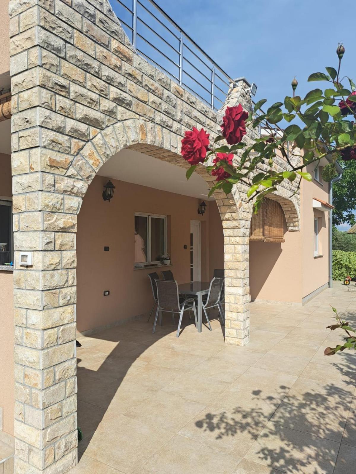 Apartman Melita Galižana Екстериор снимка